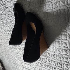 Open toe wedge